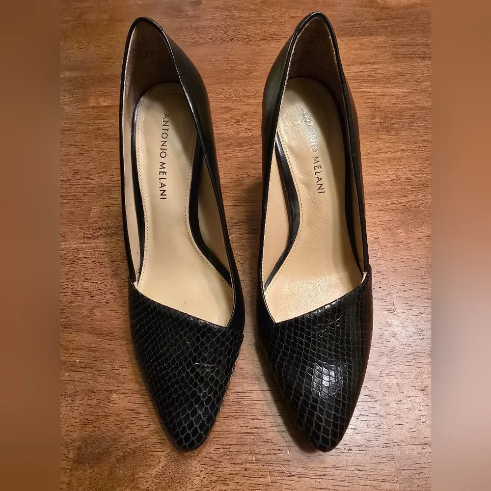 ANTONIO MELANI Clarete Black Leather Heels With Asymmetrical Textured Toe - Picture 6 of 8